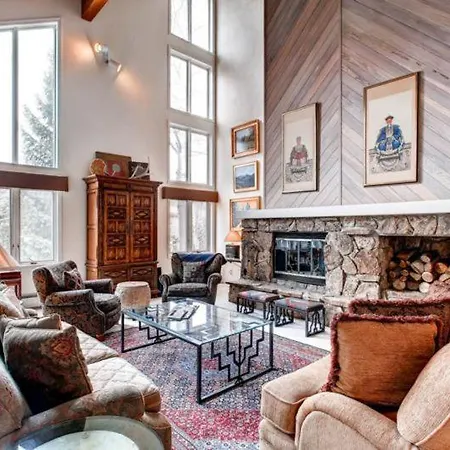 Villa Bachelor Gulch Road 57 By East West Hospitality